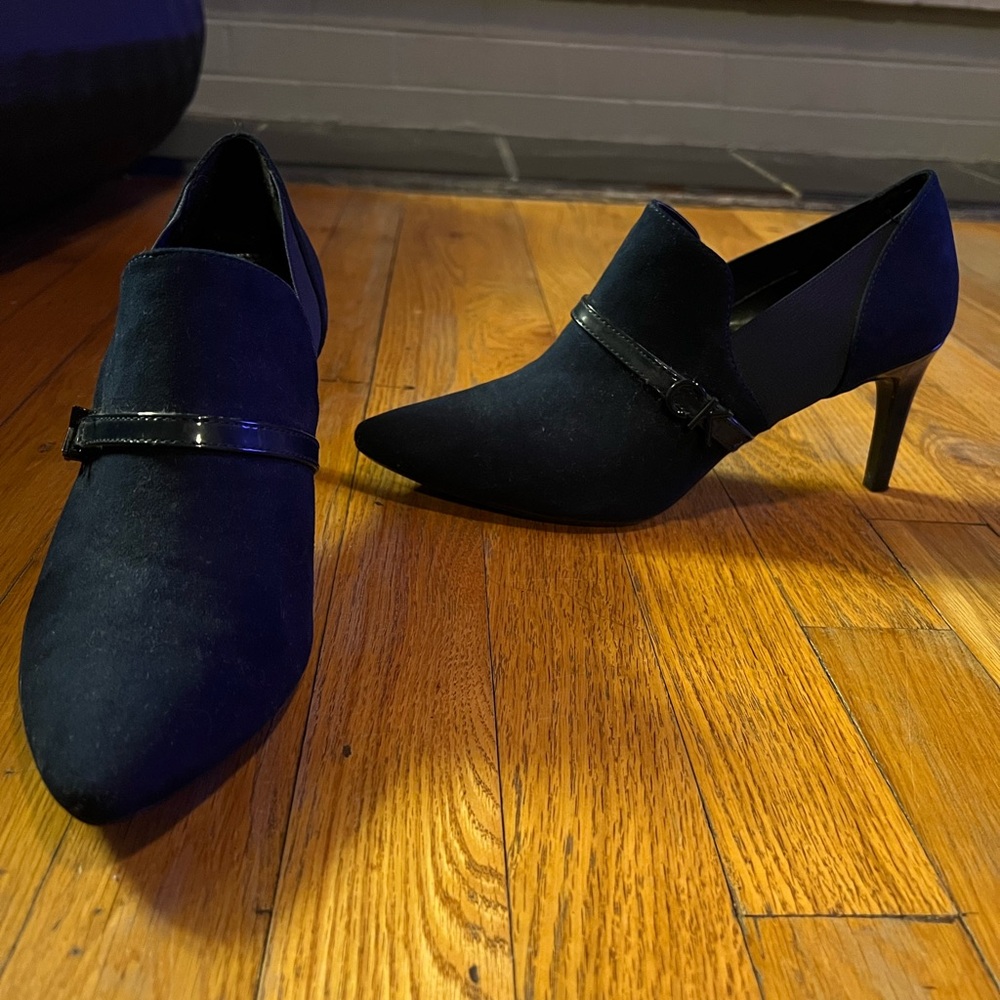 Navy blue Calvin Klein booties. Size 9.5. Like new.